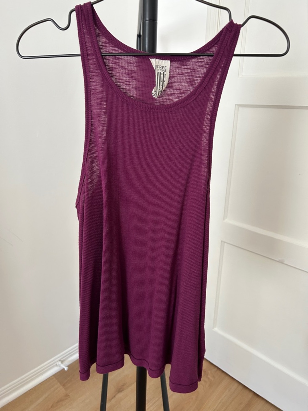 Free People Tank. PTP 17”. Best for medium. No size on tag.